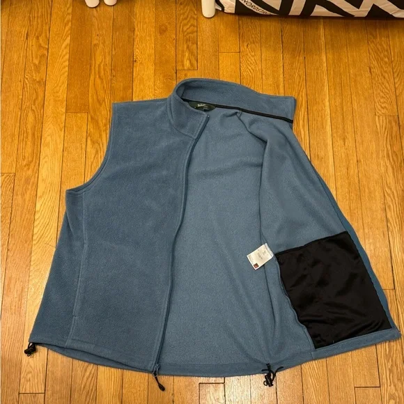 Woolrich Men's Slate Blue Fleece Vest - Picture 5 of 6